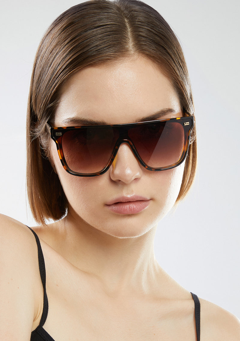 INFINITY CAREY / GRADIËNT BRUIN