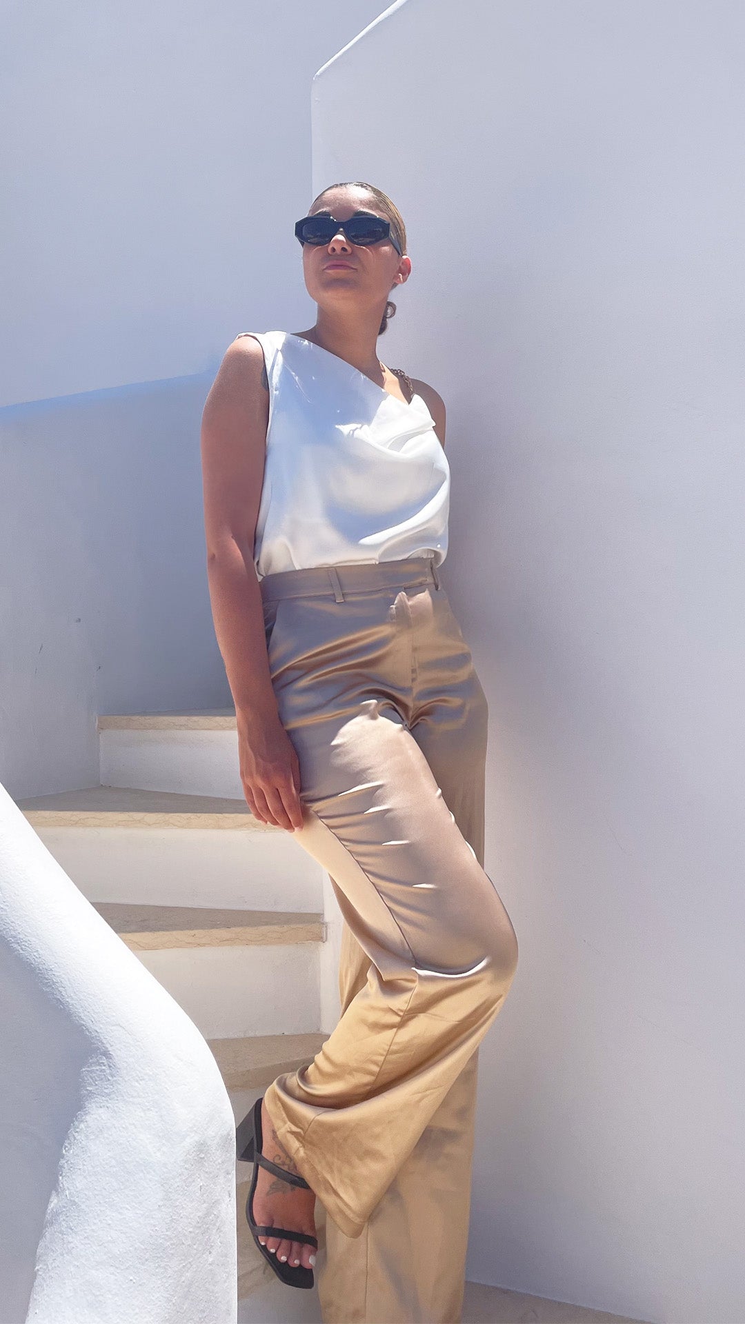 KRIOS - Witte top met swingkraag