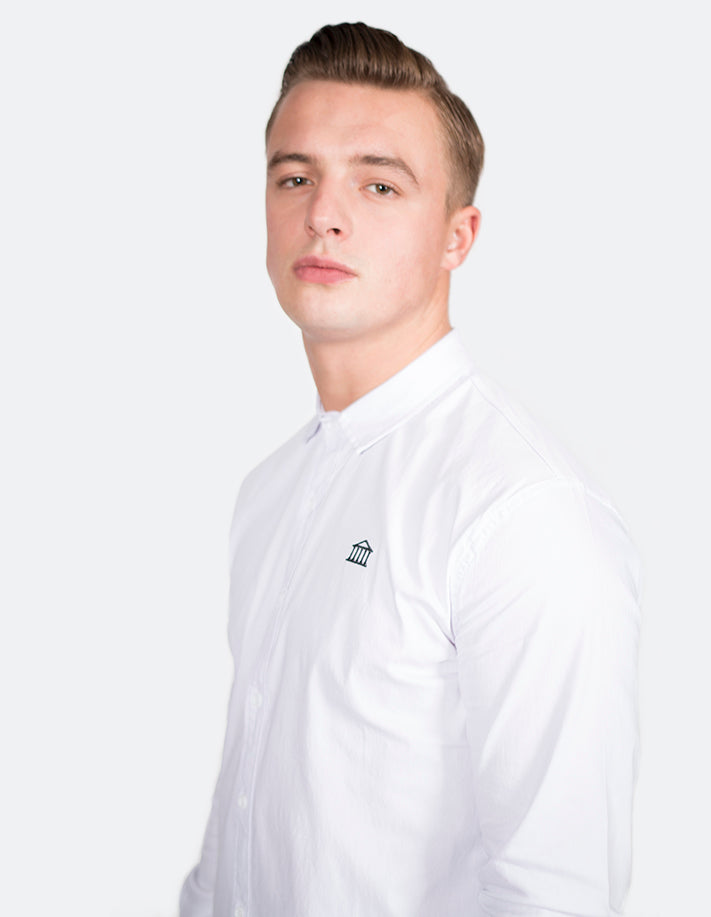 KRIOSWEAR - White Business Shirt closeup