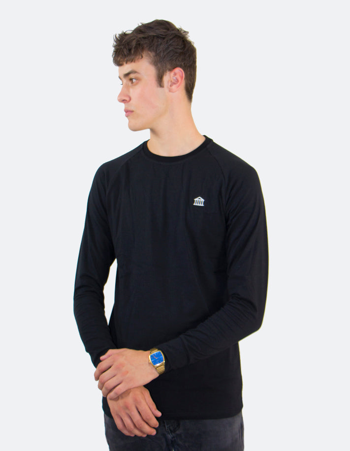 KRIOSWEAR Black Sweater